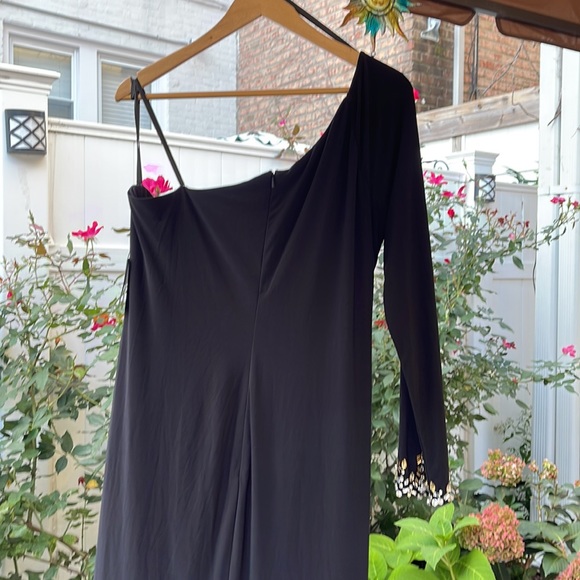 Mac Duggal - One Sleeve Beaded Cuff Side Twist Gown - Black 14 - Picture 14 of 16
